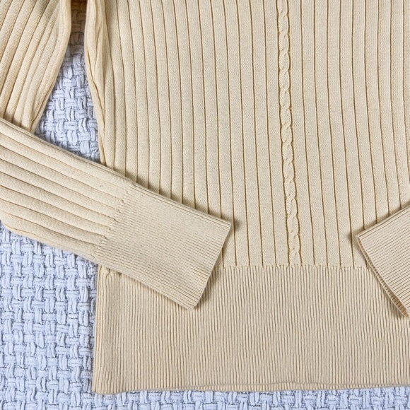 Y2K Tommy Hilfiger Sweater - Picture 4 of 6